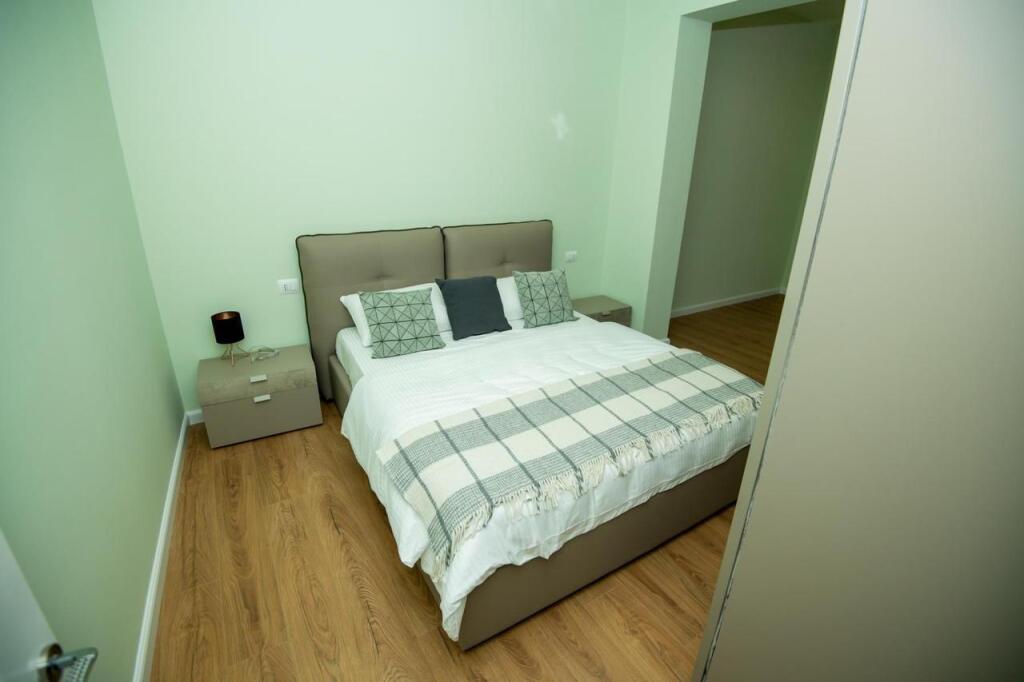 🏡 APARTAMENT ME QERA 2+1+2 VILA ZOGUT DURRES
