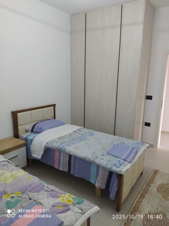 APARTAMENT 3+1. 50000 LEKE/ASTIR PRANE BAR ARTISTIT