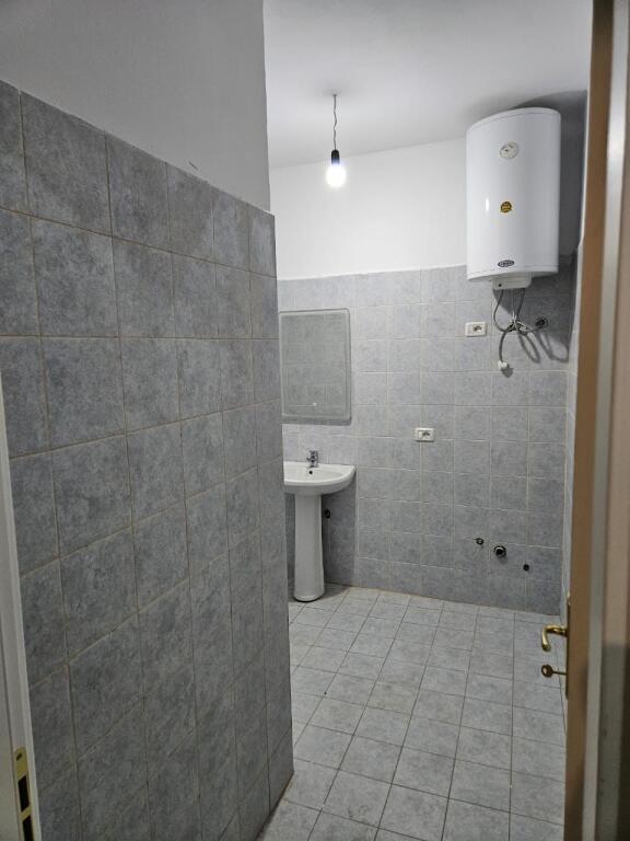 Apartament me qera 3+1 - 📍Astir