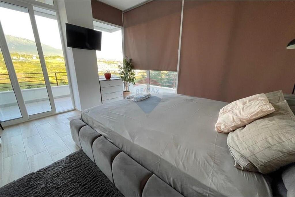 Villa with pool for rent Farke Lake