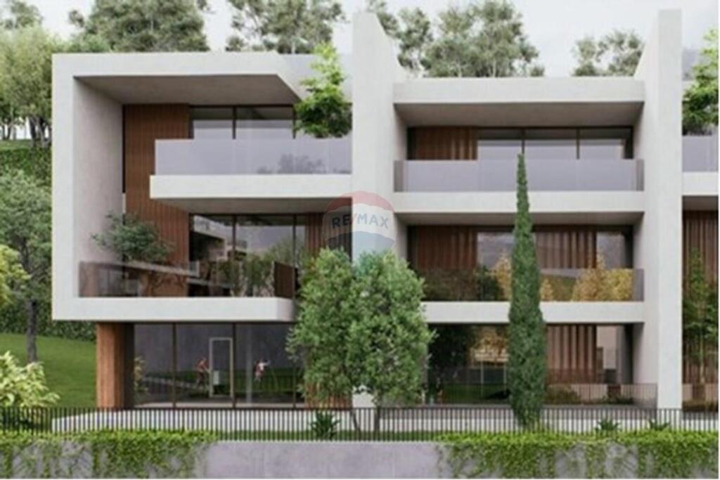 Apartament - Për Shitje - Liqeni i Farkës, Tiranë !