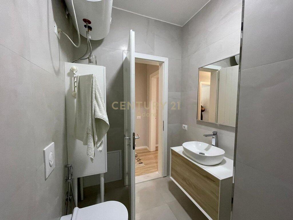 Apartament 2+1 per Qira prane Shkolles "Mihal Grameno"!