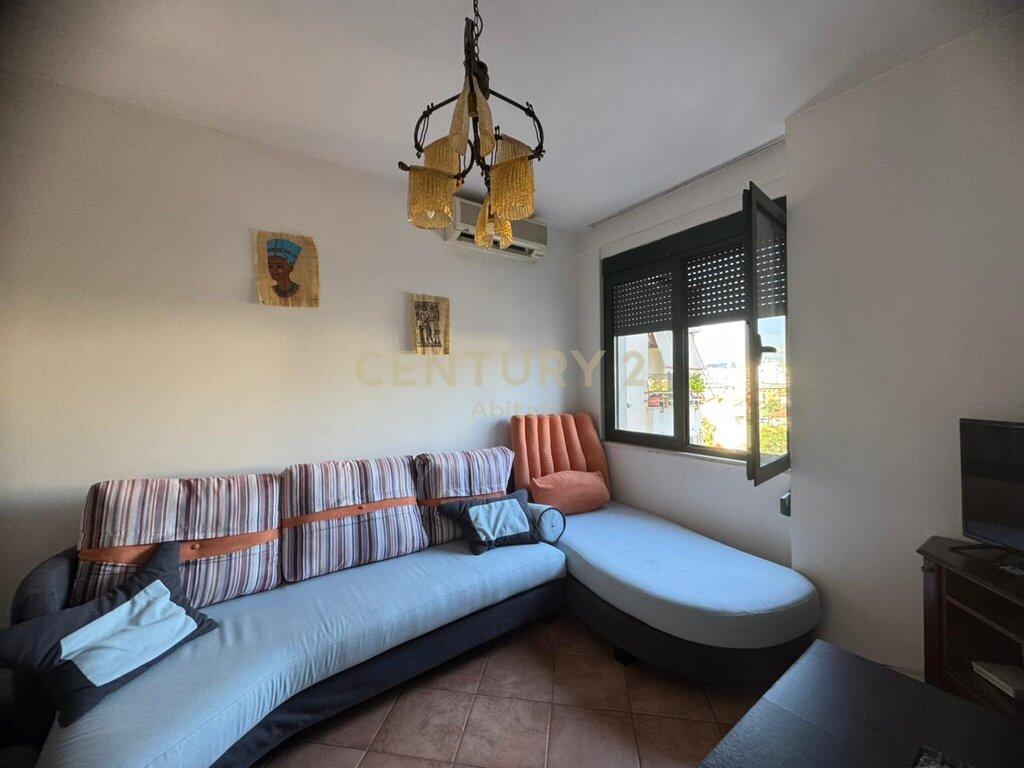 Me Qira – Apartament 1+1 në Rrugën e Bogdaneve