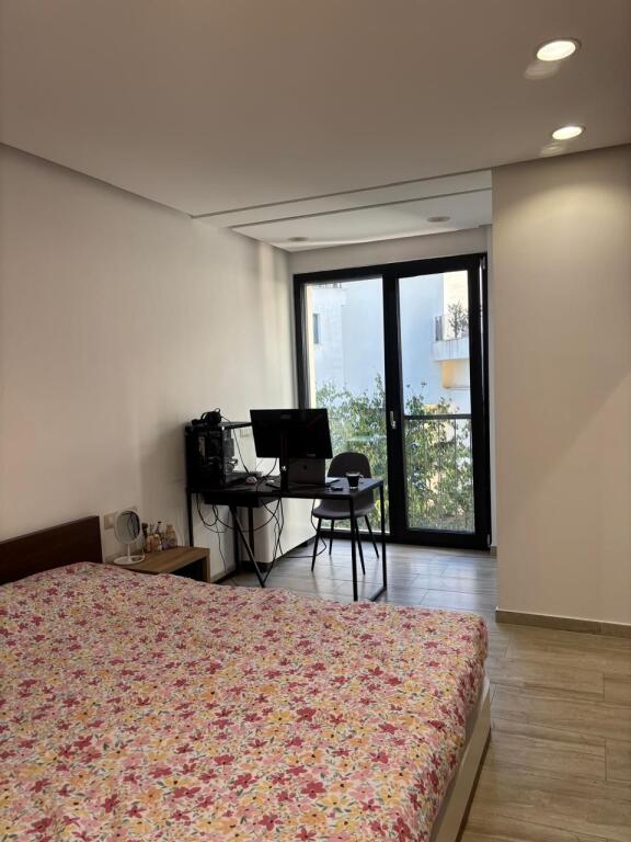 Jepet super apartament 2+1+2+parkim ne Dajt , tek rezidenca La Panoram