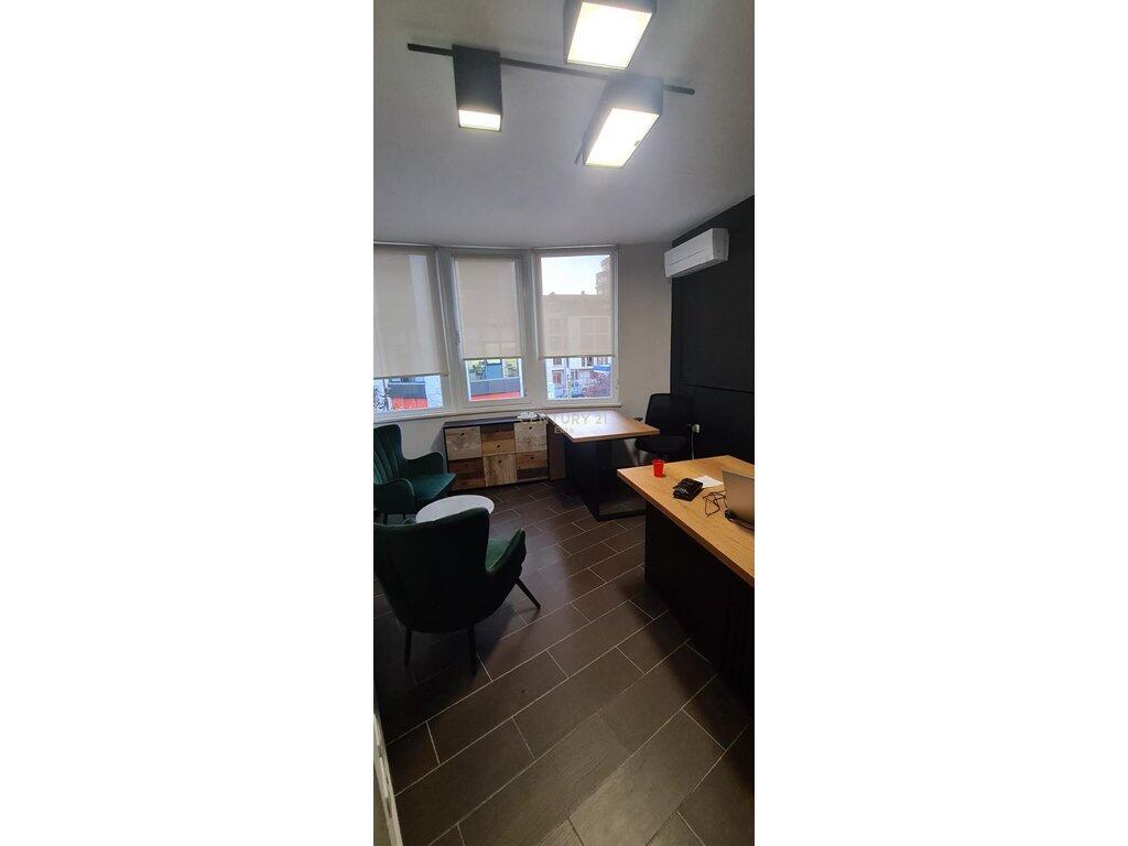 Office apartment 2+1+2 for rent at Kosovareve Street.