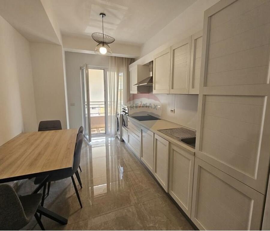 Apartament 1+1 per qira ne Myslym Shyr