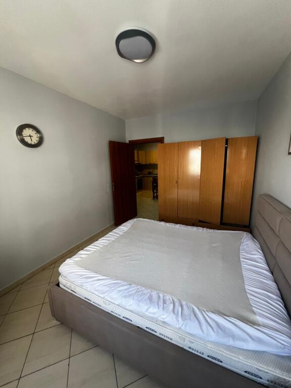 Jepet me qera apartament 2+1 ne Don Bosko per vete 45000 leke