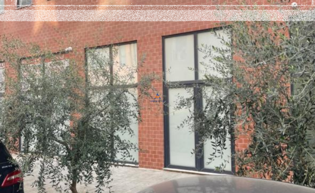 BUSINESS PREMISES FOR RENT 100M2 "TRAIN STATION" 900 EURO