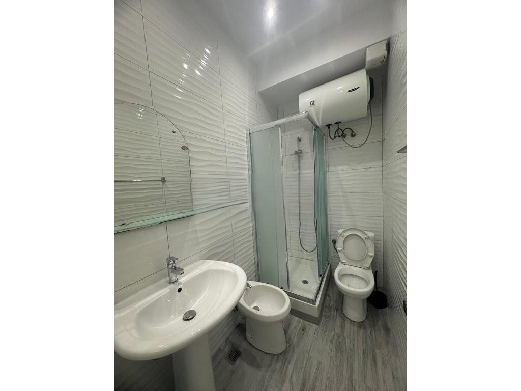 Apartament 1+1 PRANE STADIUMIT AIR ALBANIA PER QIRA ! 650 € /Muaj