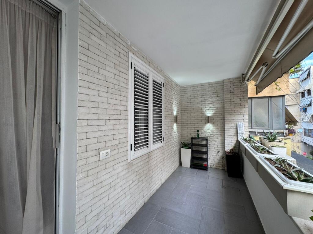 Apartament 2+1 me qira te Mine Peza, Donika Center