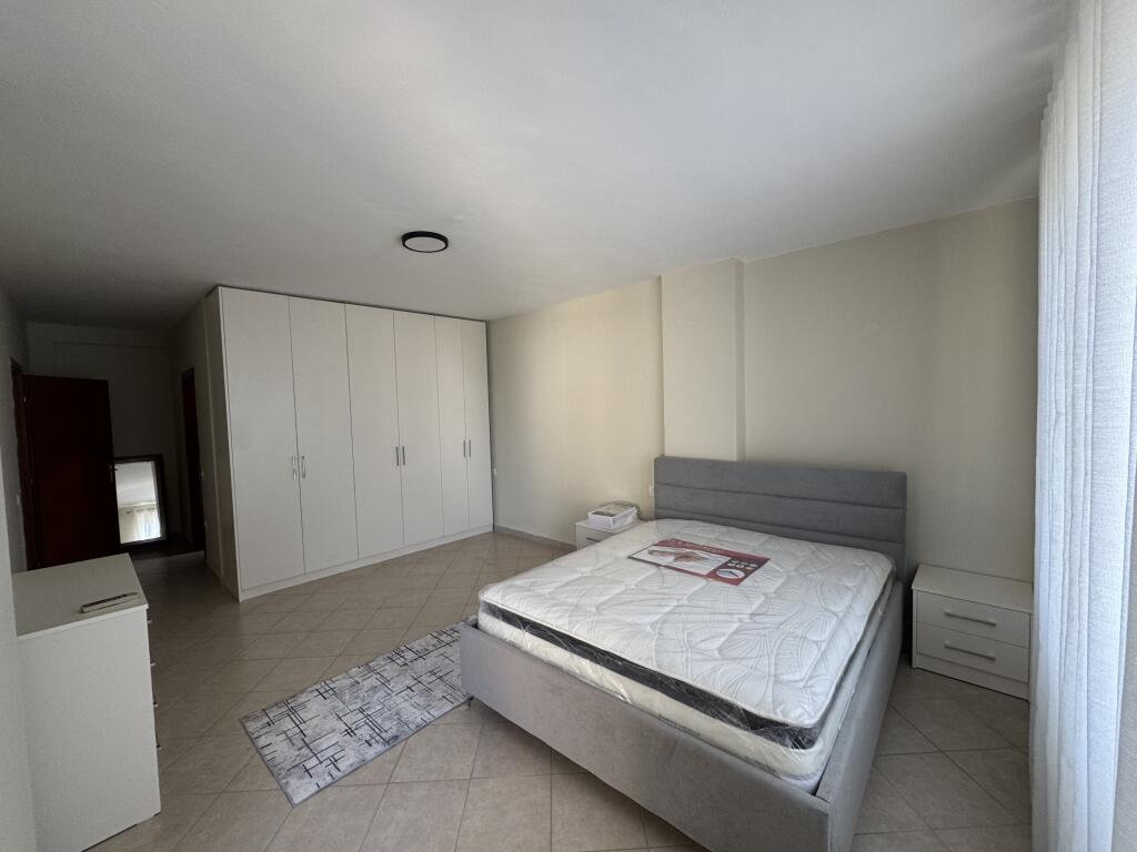 ✨ Apartment for rent in the Astiri area (near Villa L2) 🏢 4th floor with elevator 📐 Area: 100 m² 🛋️ Layout: 2+1+2 💶 Price: 50000 leke   📍 Sokrat Miho Street, 