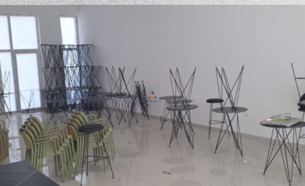 BUSINESS PREMISES FOR RENT 100M2 "TRAIN STATION" 900 EURO