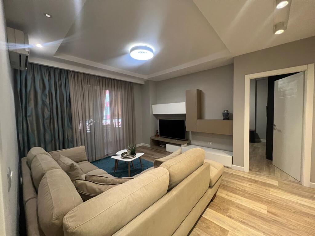 Apartament per Qira 2+1 Myslym Shyri