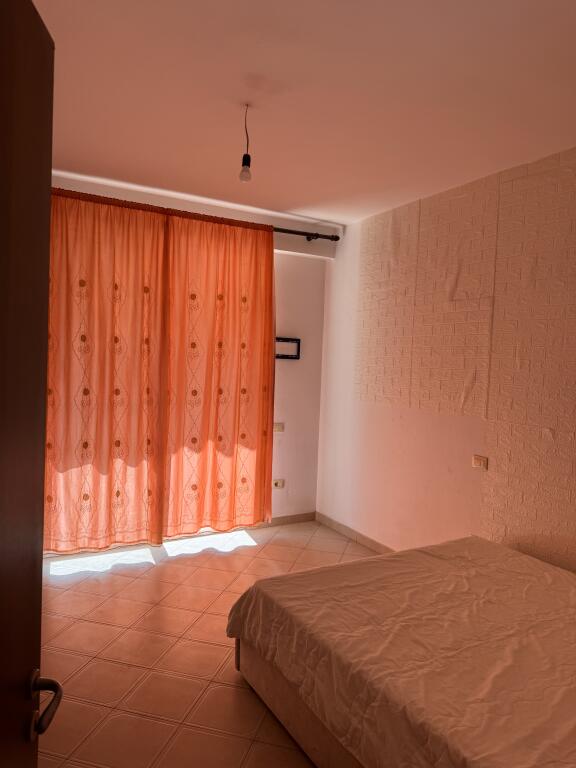 Apartament 2+2+ballkon Astir 350 euro