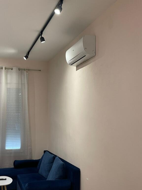 🏡 APARTAMENT ME QERA 2+1+ballkon 📍Prane qendres Blue Star,Durres