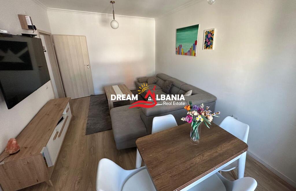 Super Apartament 1+1 ne Shitje tek Myslym Shyri, prane Shkolles Pjeter Budi ne Tirane (ID 4119446)