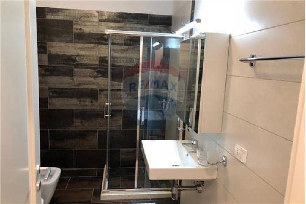 APARTAMENT ME QIRA 2+1 TE KOMPLEKSI DELIJORGJI