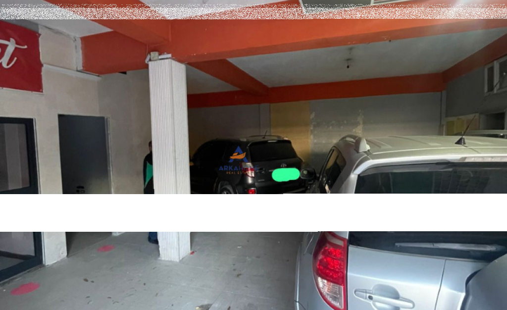 JEPET GARAZH ME QERA 115M2 "PRANE FABRIKES SE MIELLIT,UNAZA E RE" 1000 EURO