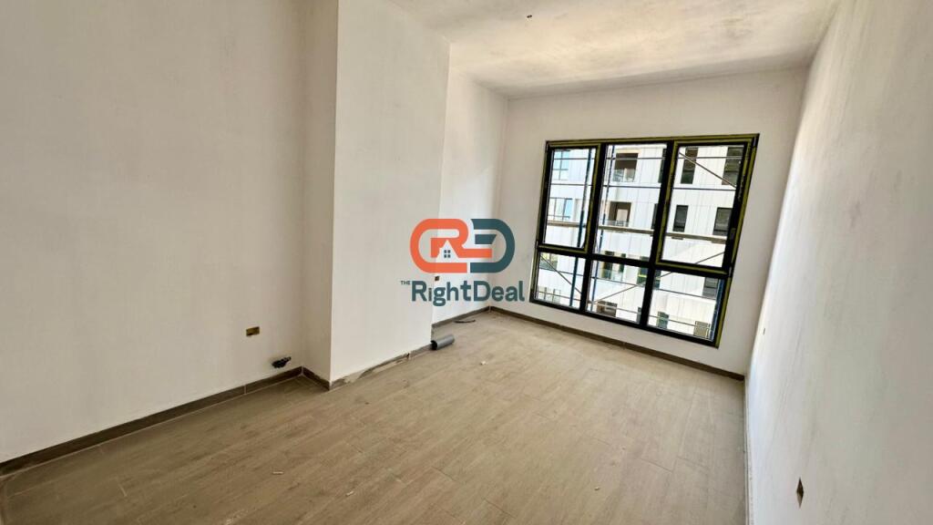 CLEARANCE SALE!!! In the Luxurious Complex Square 21, 2+1 Apartment Ideal For Investment For Sale!