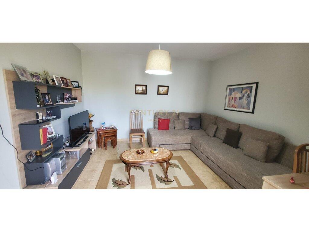 Shitet Apartament 1+1 te Xhamlliku – 99,000 €