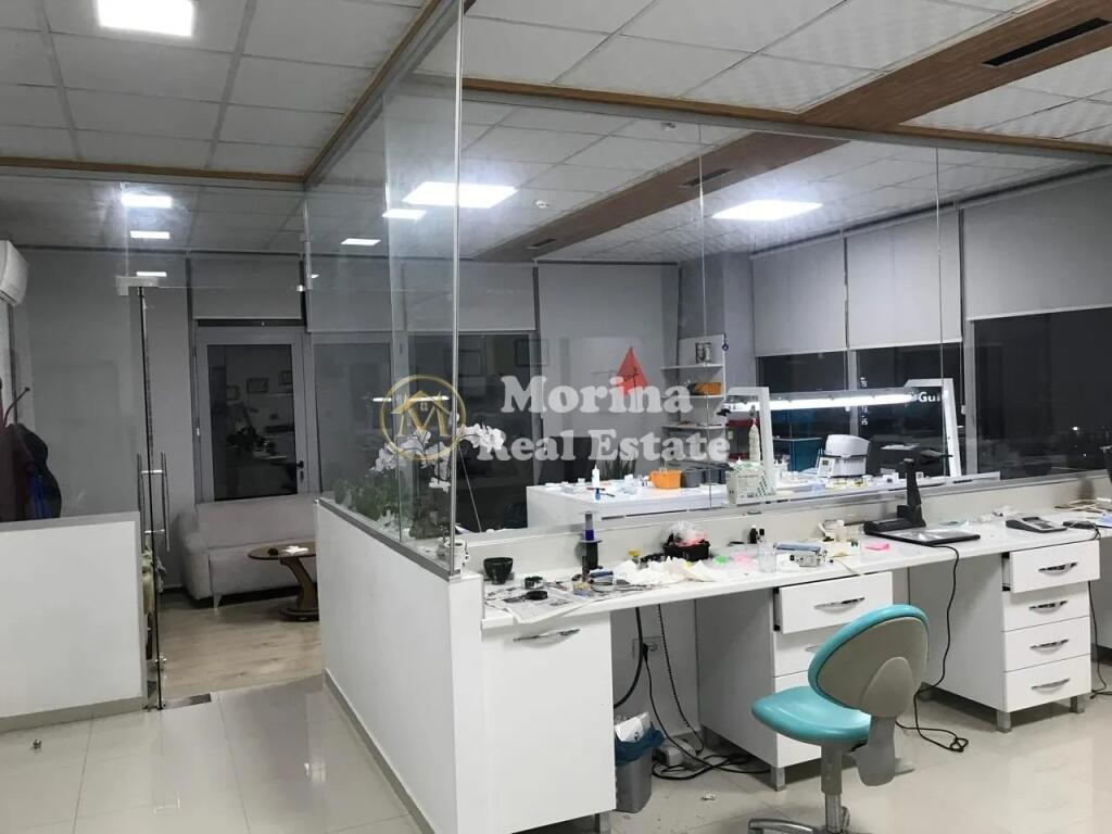 Ambient Biznesi/dyqan, ne Kamez, Rruga Bavaria, 700 Euro/Muaj