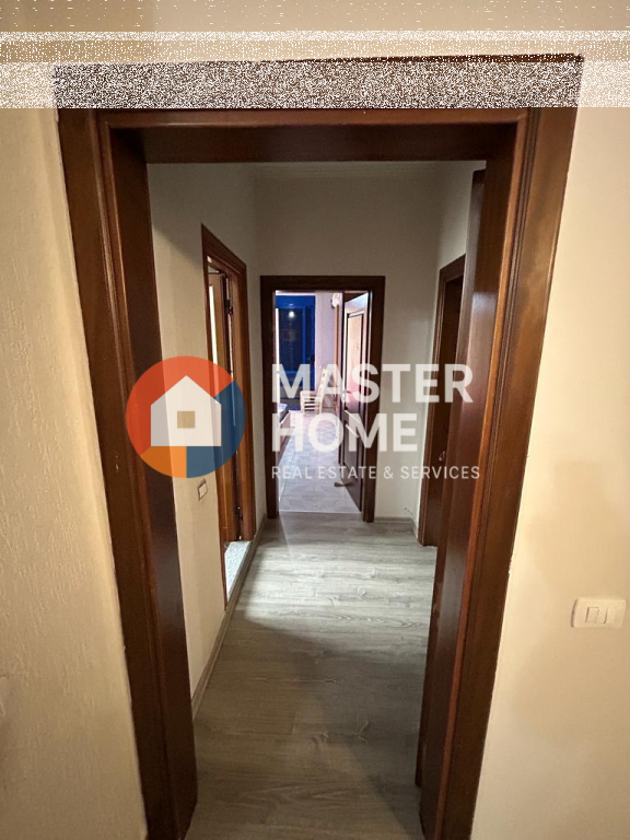 Apartament 2+1 me Qira – Pallati i Rivierës, Vlorë