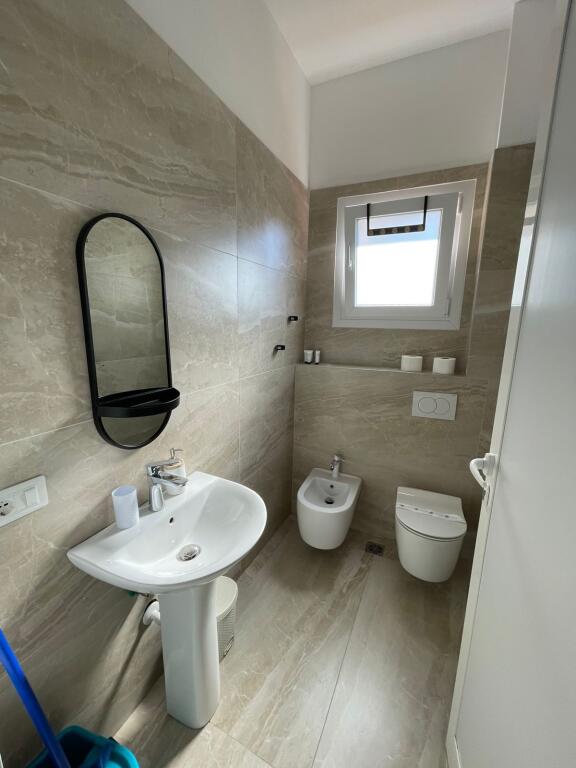 🏡 APARTAMENT ME QERA 2+1+ballkon 📍Prane qendres Blue Star,Durres