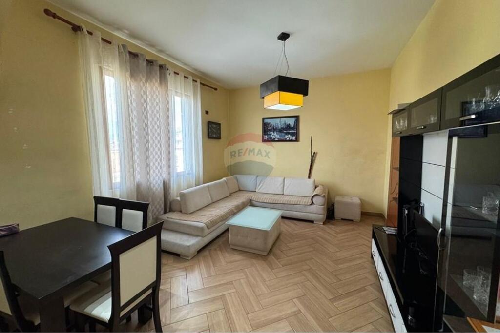 Apartament 1+1 per qira tek Rruga Hamdi Pepa, Selite