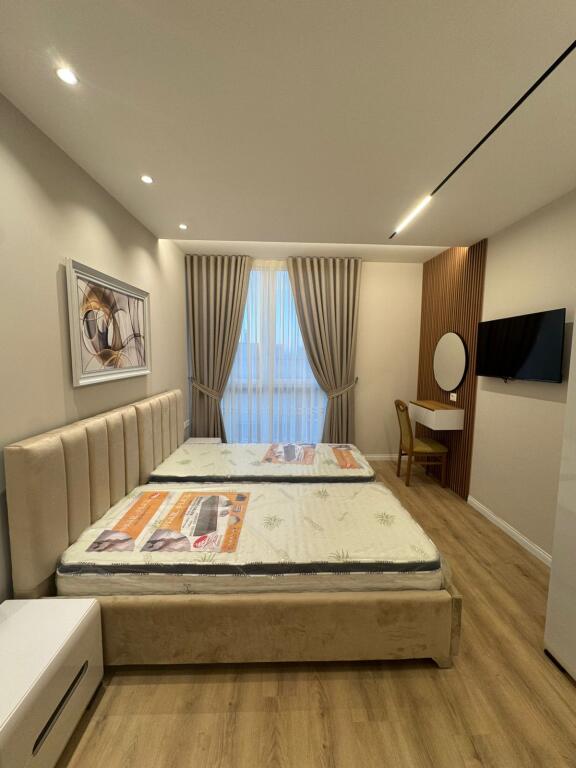 Apartament 2+1 me qera 📍Rr. Barrikadave, ne rruge kryesore