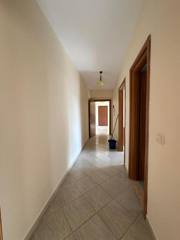 SHITET 2+1 KOMPLEKSI MALAJZIAN, PERBALLE CASA ITALIA