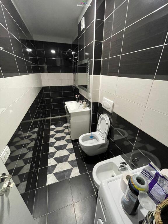 Apartament Me Qera 2+1 Tek 21 Dhjetori (ID B2201539) Tirane