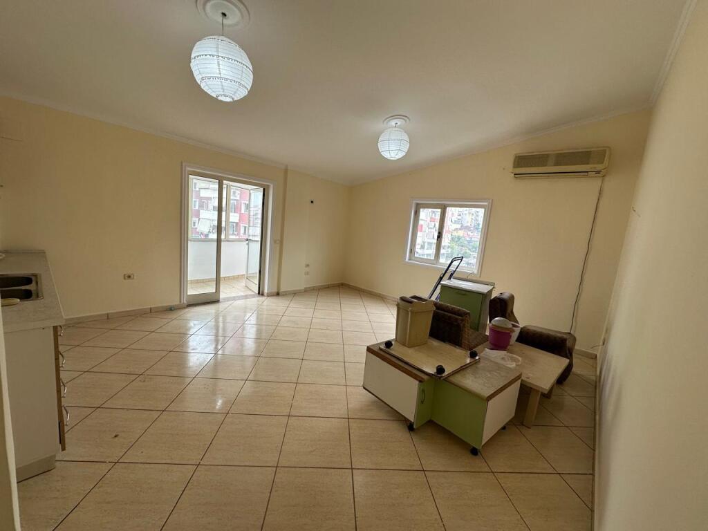 🏢For sale, at the entrance of the street of the Residence “Kodra e Diellit”2, apartment 2+1, 135,000€uro