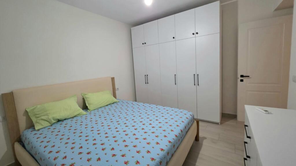 Shitet apartament 1+1,Siri Kodra (Qender)