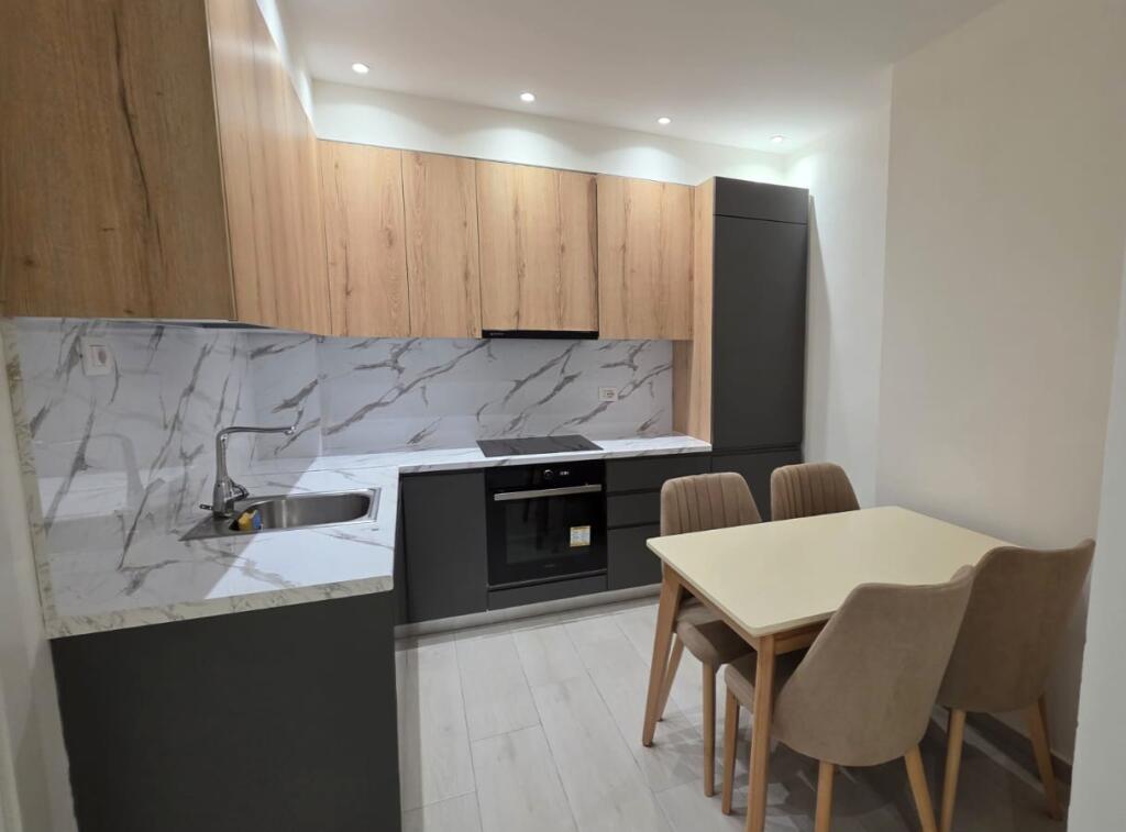 Shitet apartament 1+1,Siri Kodra (Qender)