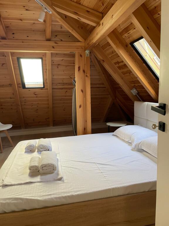 🏡 APARTAMENT ME QERA 1+1📍 Prane qendres Blue Star, Durres