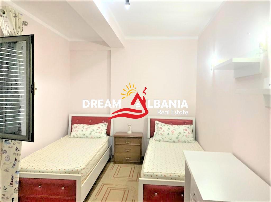 Apartament 2+1 me qera tek Rruga Fortuzi prane Shkolles Jeronim De Rada ne Tirane (ID 4239045 )