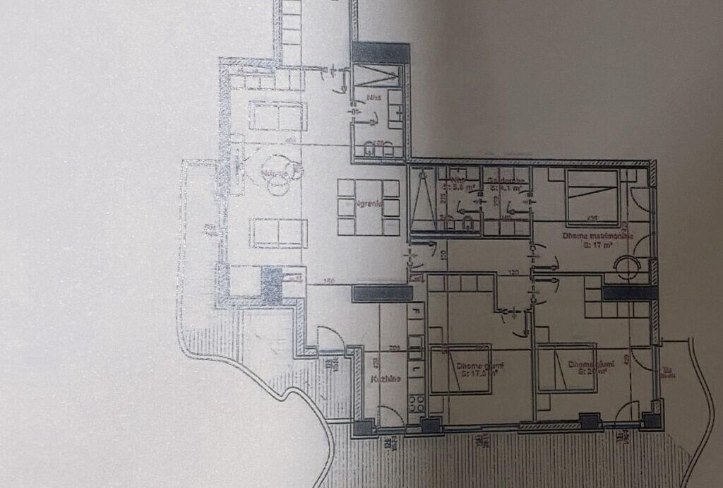 Office for rent 3+1+2 AT LION PARK! Elbasan Street