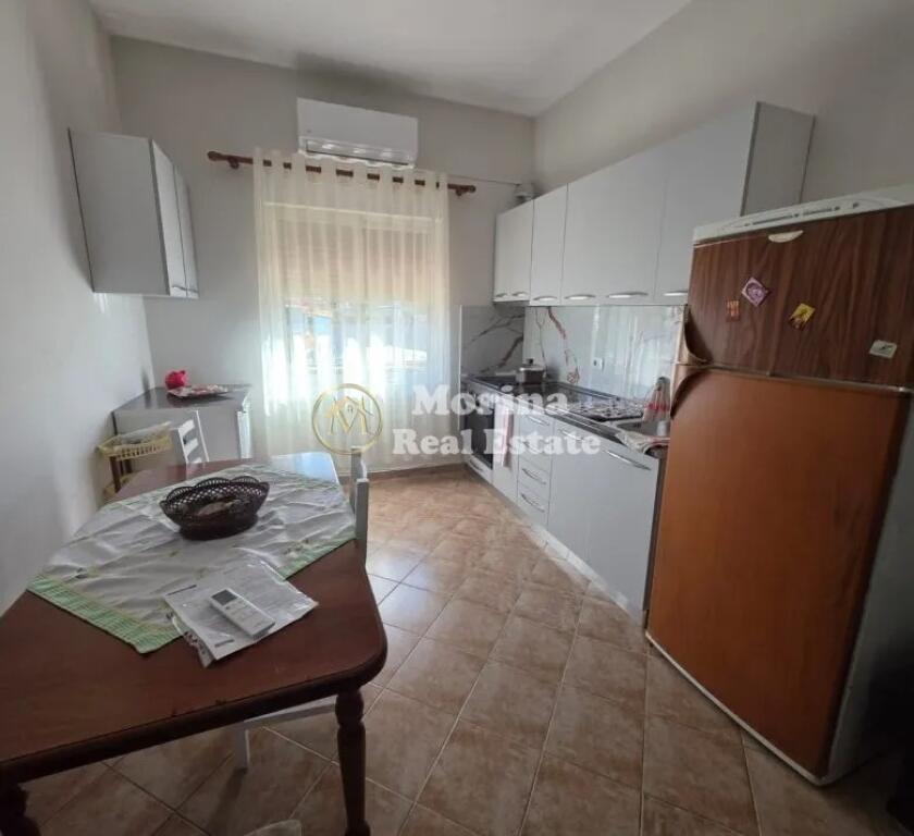 Qera, Hyrje Private, Yzberisht, 400 euro/muaj