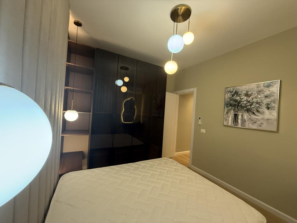 JEPET ME QIRA 1+1 APARTAMENT LUKSOZ – RRUGA E BOGDANËVE, TIRANË