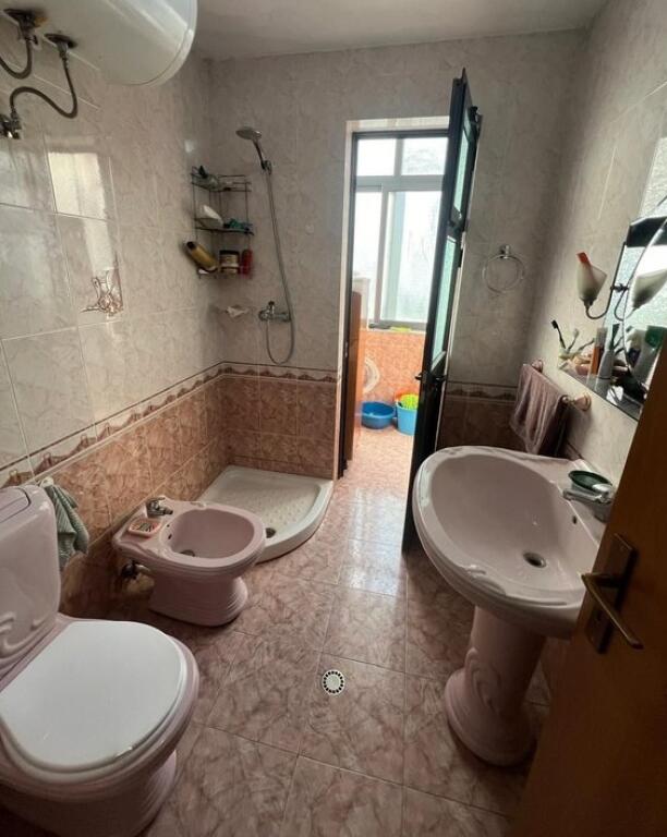 Apartament 2+1 me Qera ne Vasil Shanto