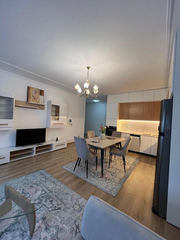QIRA APARTAMENT 2+1+2 TE SHALLVARET