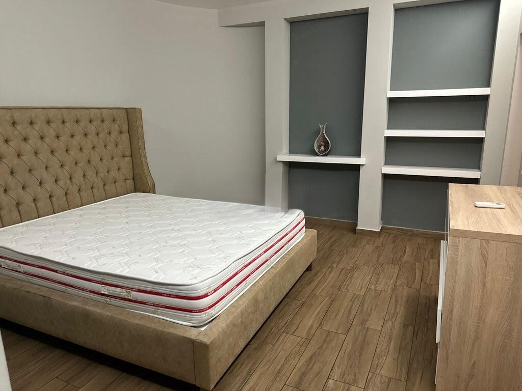 Hotel di lusso con 5 piani &amp; piscina a Vaqarr – Affittasi 15.000 € /mese