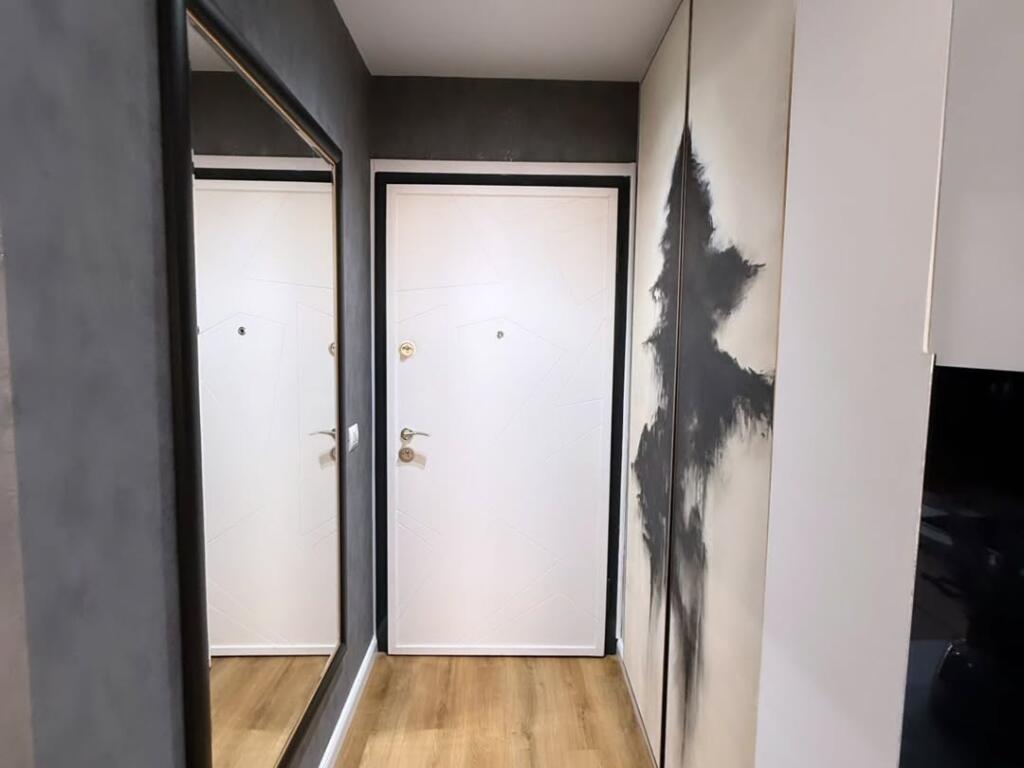 Apartament 1+1 totalisht i investuar te 21 Dhjetori per shitje
