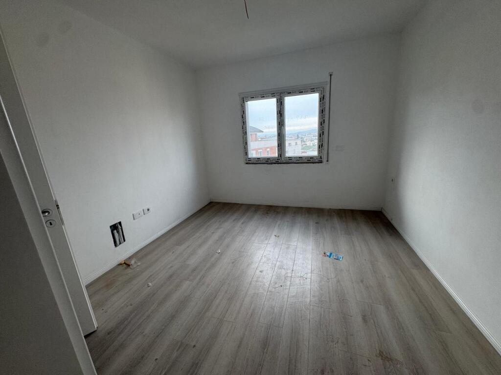 SHITET APARTAMENT 2+1 KODRA E DIELLIT