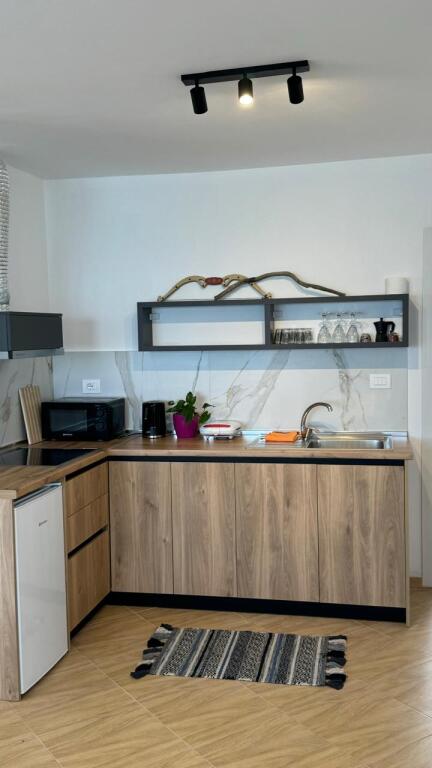 💠 Super Apartament 1+1 me Pamje Fantastike nga Deti për Qira, Durrës