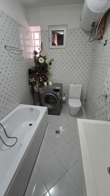 1+1 Pallatet Agimi, Tiranë