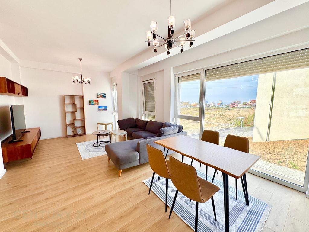 VILE ME 3 KATE + GARAZH, SAUK - LIQENI FARKES ! 1,400 € /Muaj