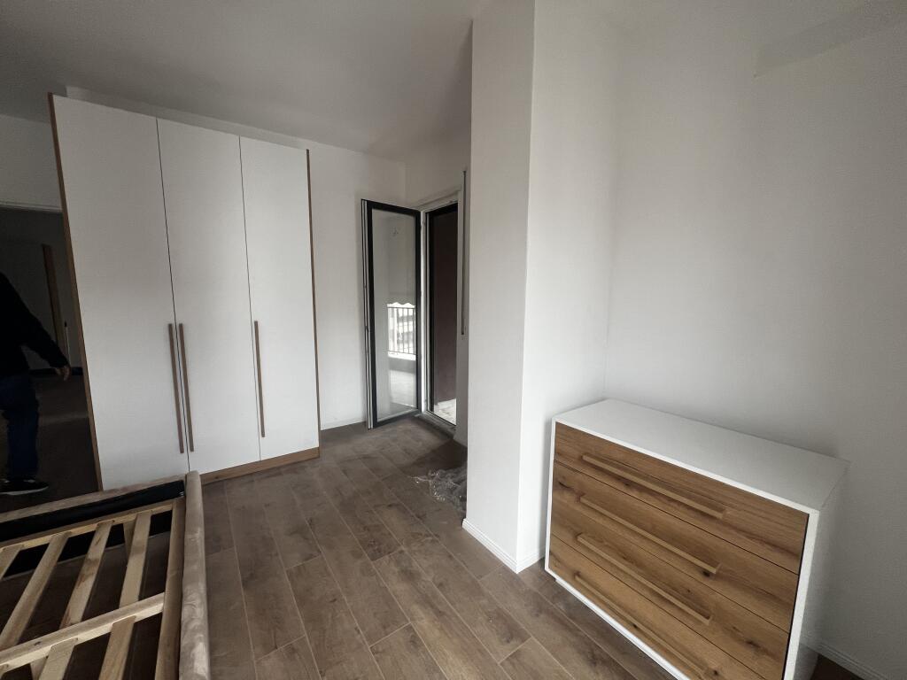 Apartament me qira Kamez