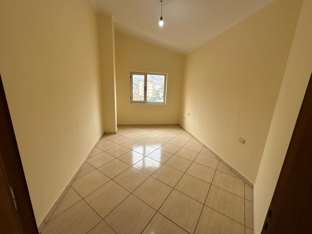 🏢For sale, at the entrance of the street of the Residence “Kodra e Diellit”2, apartment 2+1, 135,000€uro