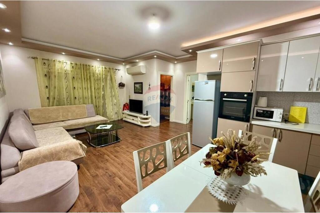 SUPER APPARTAMENTO 2+1+PARCHEGGIO IN AFFITTO A ASTIR